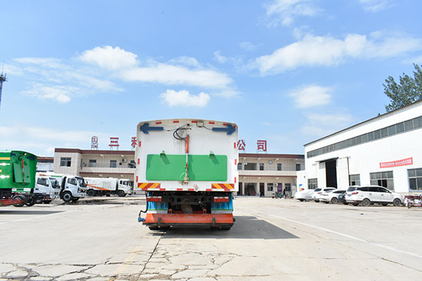 吸泥吸水吸塵車